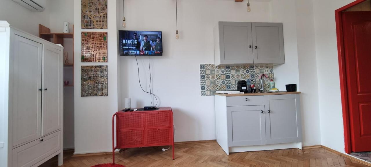 Maurice Central Apartament *